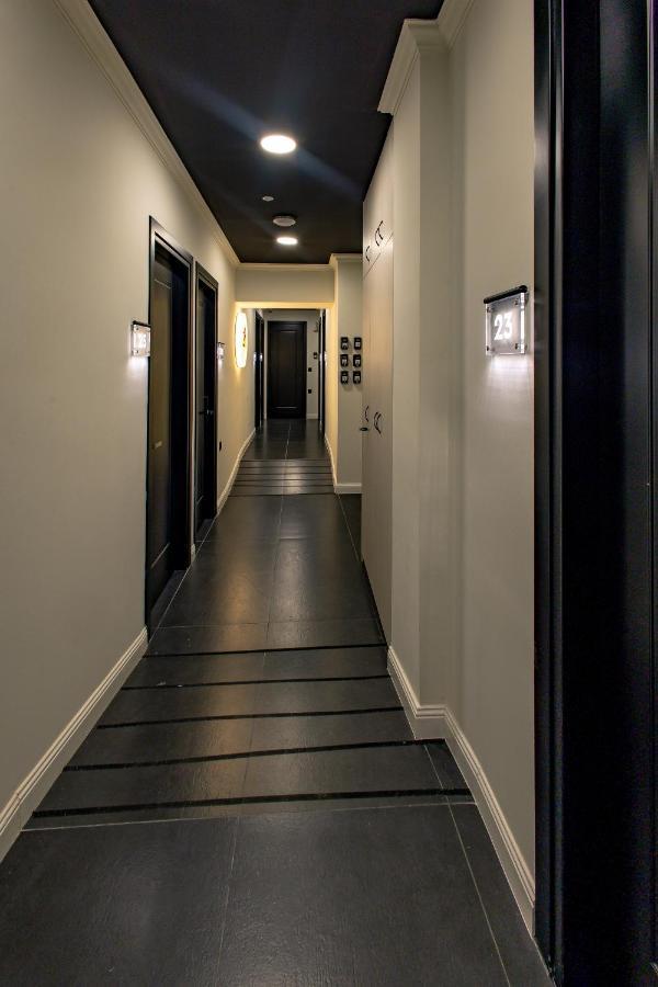 Triple A @ Trendy Psiri - Art & Nightlife Aparthotel Athena Bagian luar foto