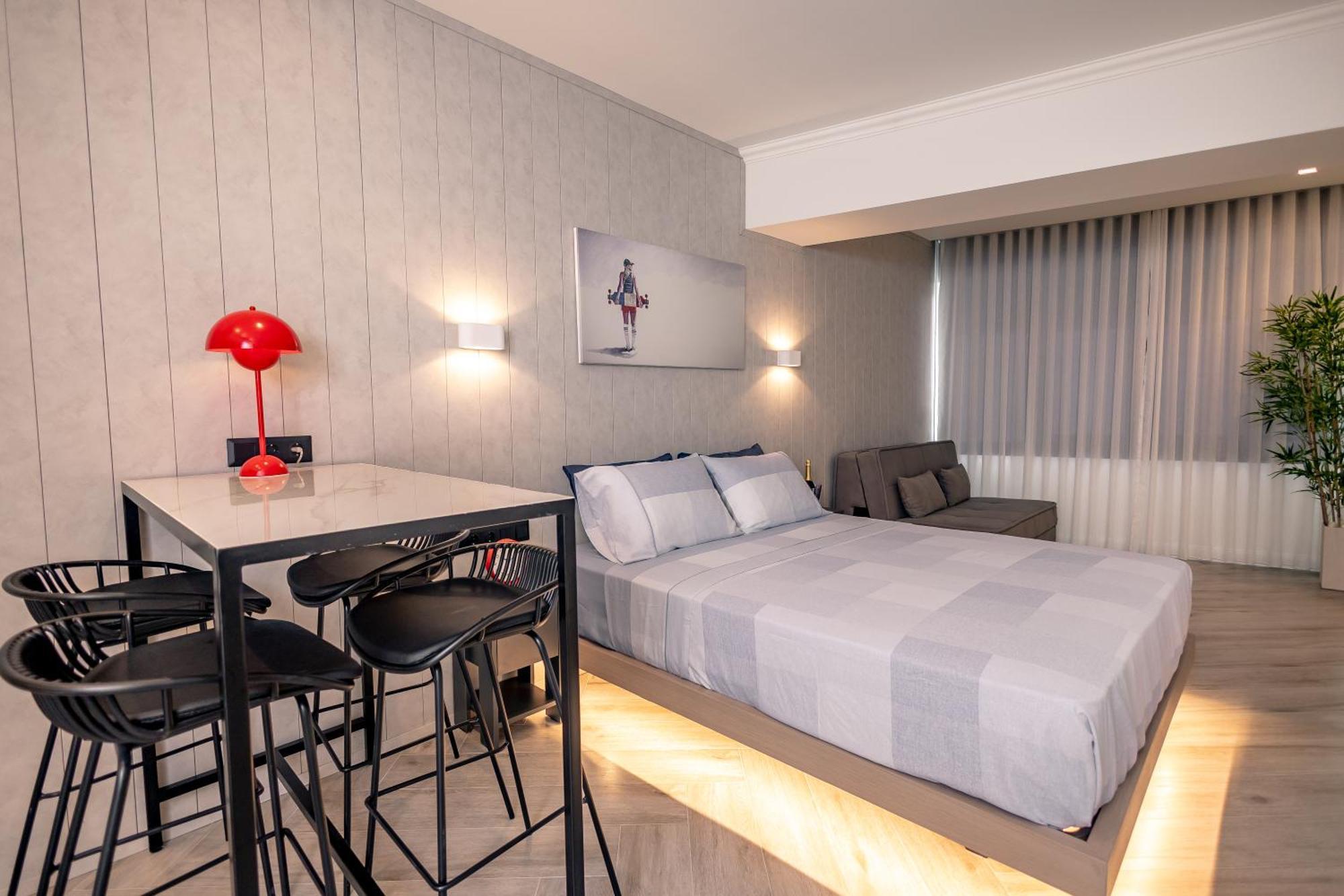 Triple A @ Trendy Psiri - Art & Nightlife Aparthotel Athena Bagian luar foto