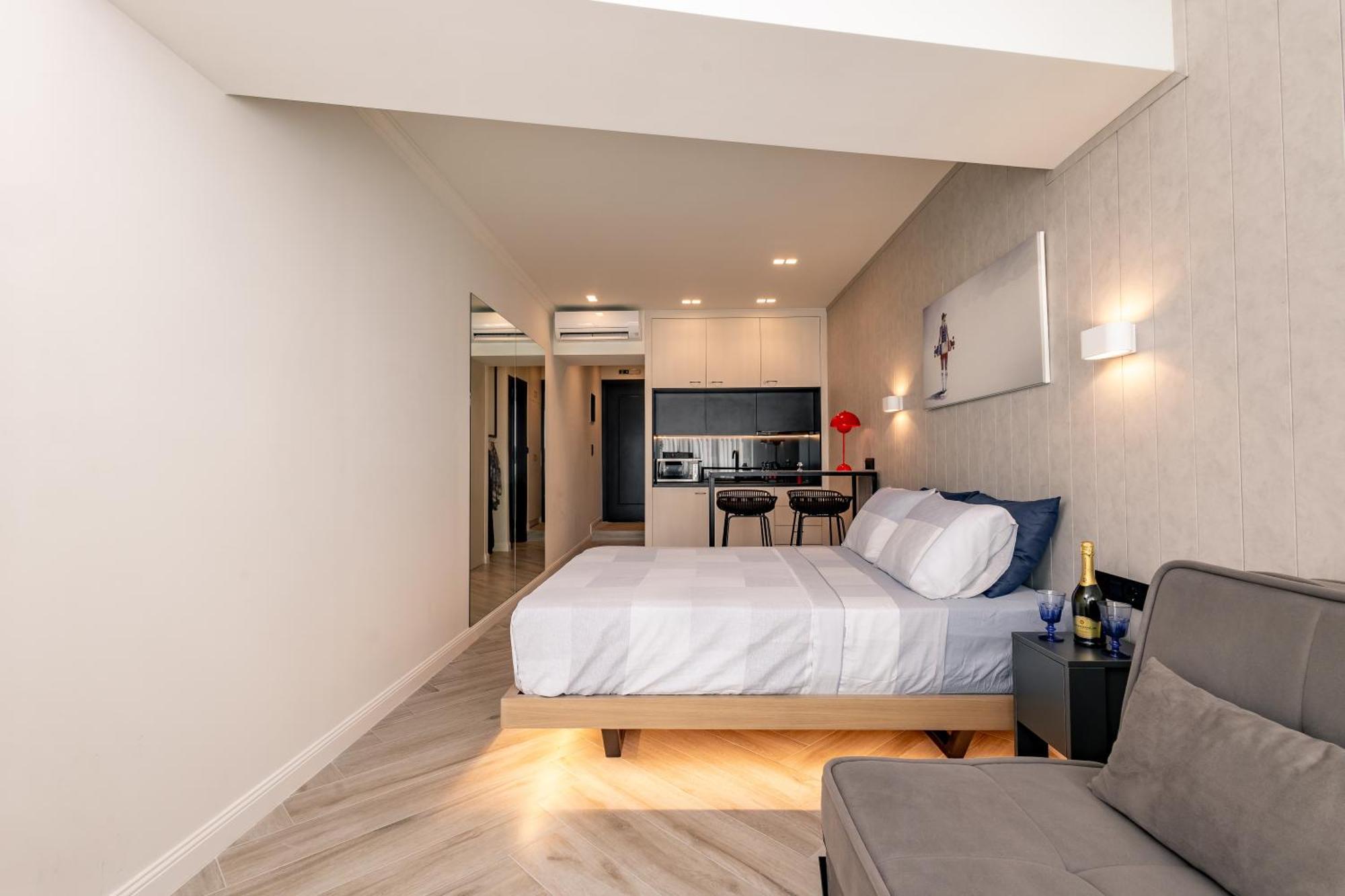 Triple A @ Trendy Psiri - Art & Nightlife Aparthotel Athena Bagian luar foto